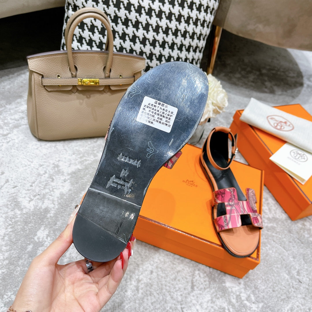 Hermes Santorini Sandal Black Mix Light Pink Calfskin with Pattern