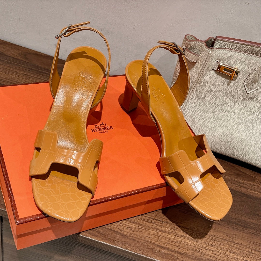 Hermes Slingback Eternite 75 Caramel Lambskin and Crocodile Leather
