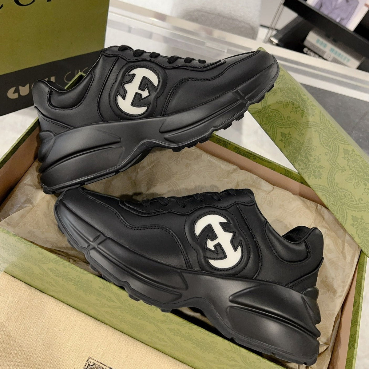 Gucci Rhyton Trainer Leather Black