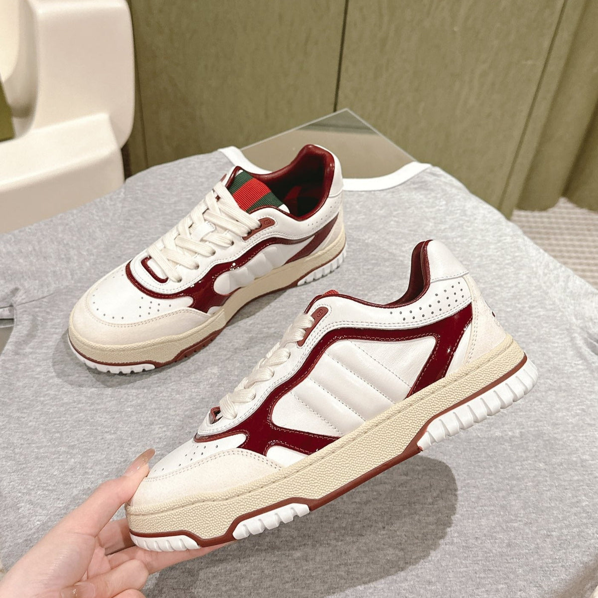 Gucci Retro Sneakers White Red
