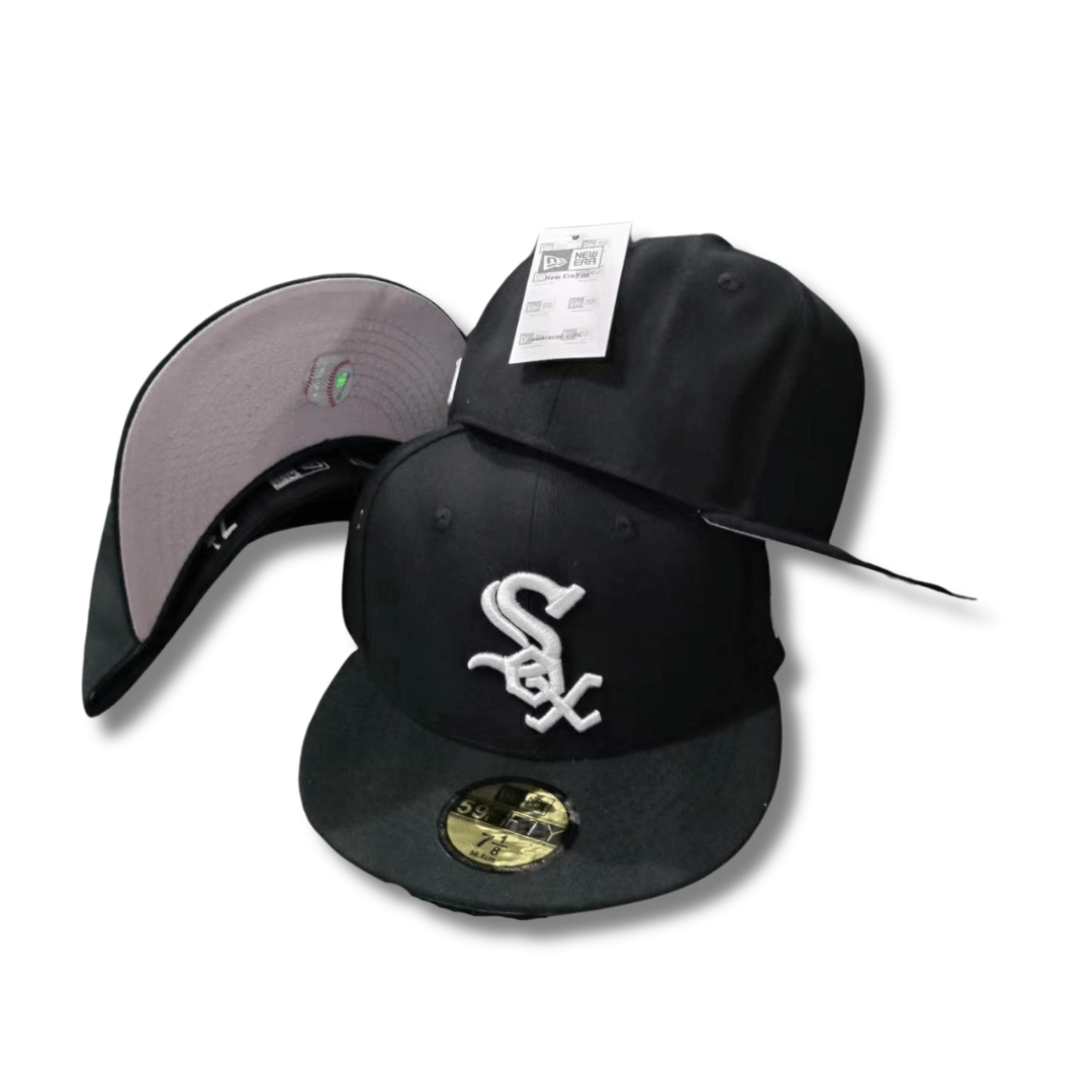 Chicago White Sox 59FIFTY Black with Classic White Logo Cap