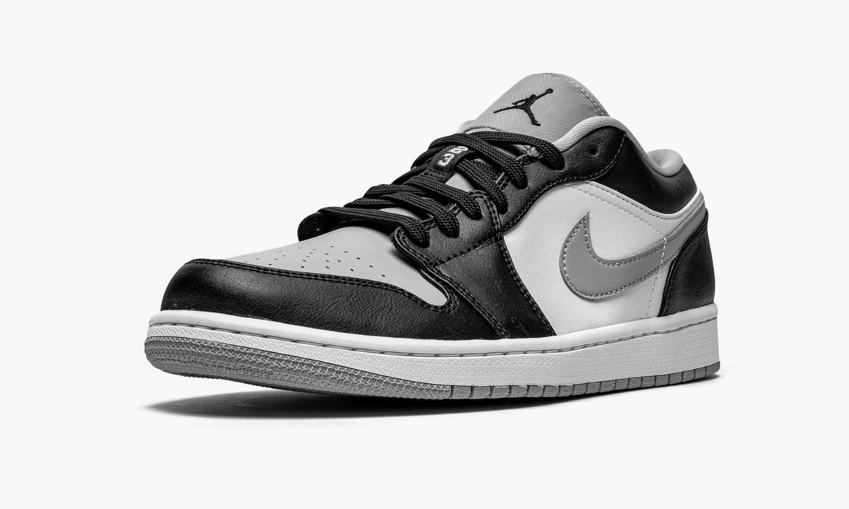 Air Jordan 1 Low "Light Smoke Grey" Sneakers