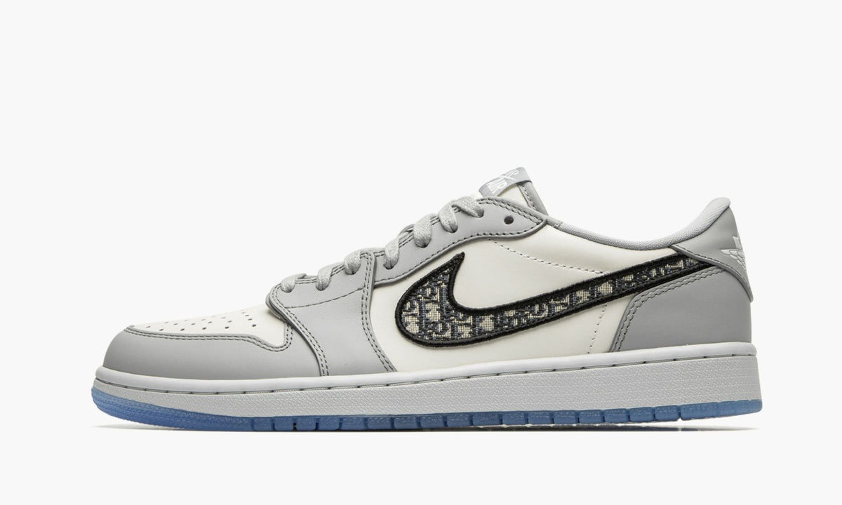 Air Jordan 1 Low Dior Sneakers