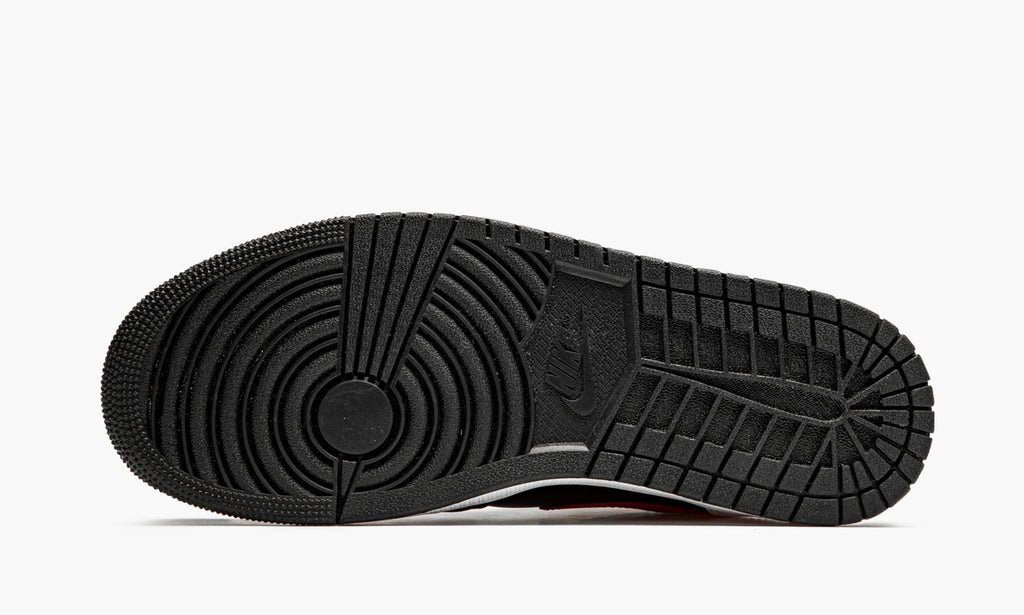 Air Jordan 1 Mid "Chile Red" Sneakers