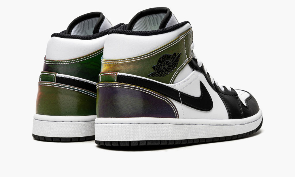 Air Jordan 1 Mid SE "Heat Reactive" Sneakers
