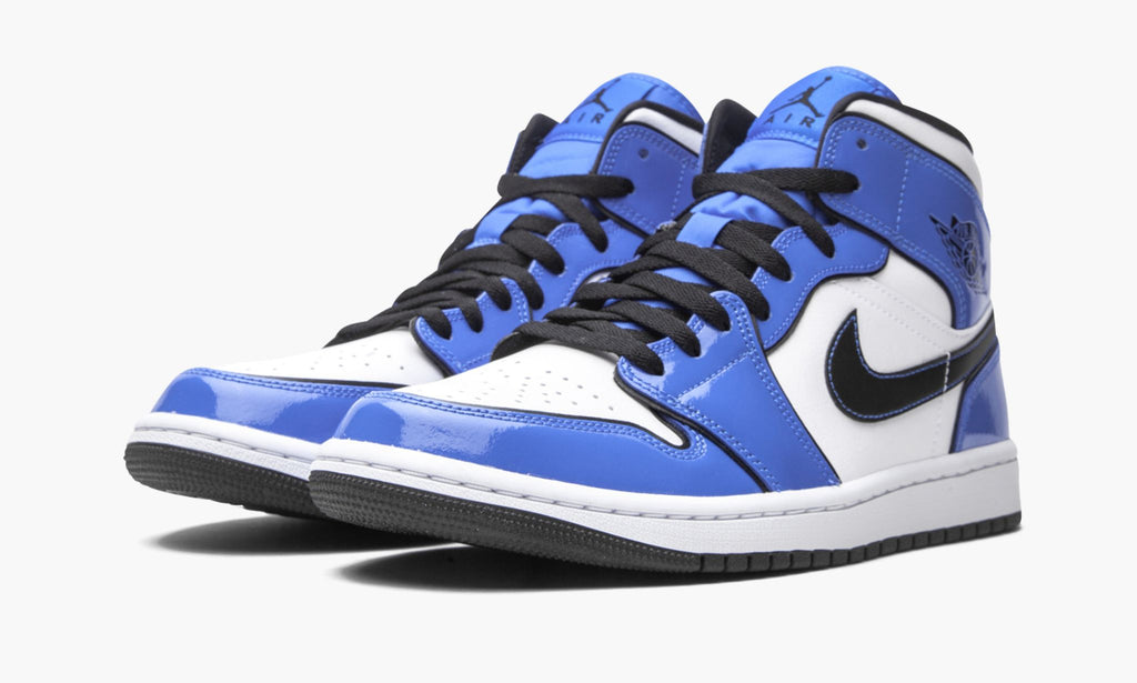 Air Jordan 1 Mid SE Signal Blue Sneakers