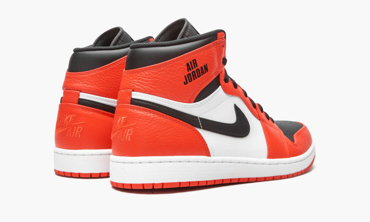 Air Jordan 1 Retro High Sneakers
