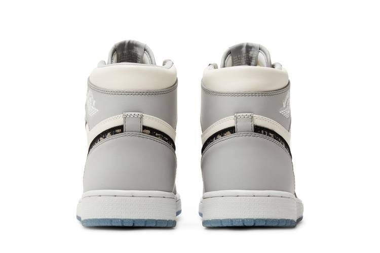 Air Jordan 1 Retro High Dor Sneakers