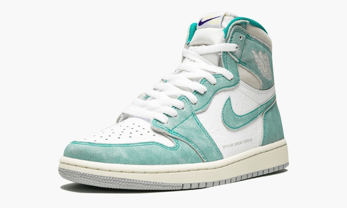 Air Jordan 1 Retro High OG "Turbo Green" Sneakers