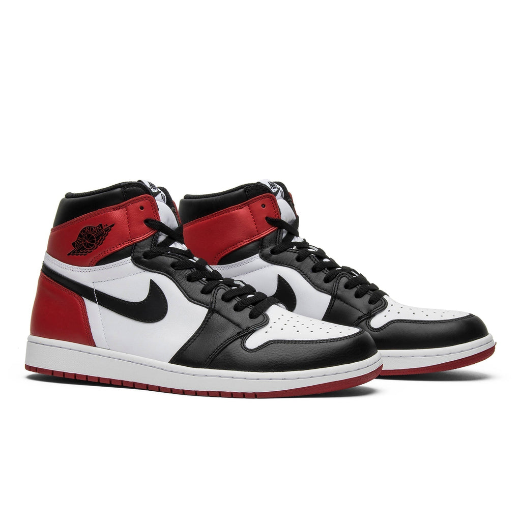 Air Jordan 1 Retro High OG Black Toe 2016 555088-125 Sneakers