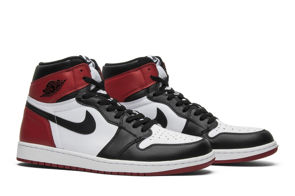 Air Jordan 1 Retro High OG Black Toe Sneakers