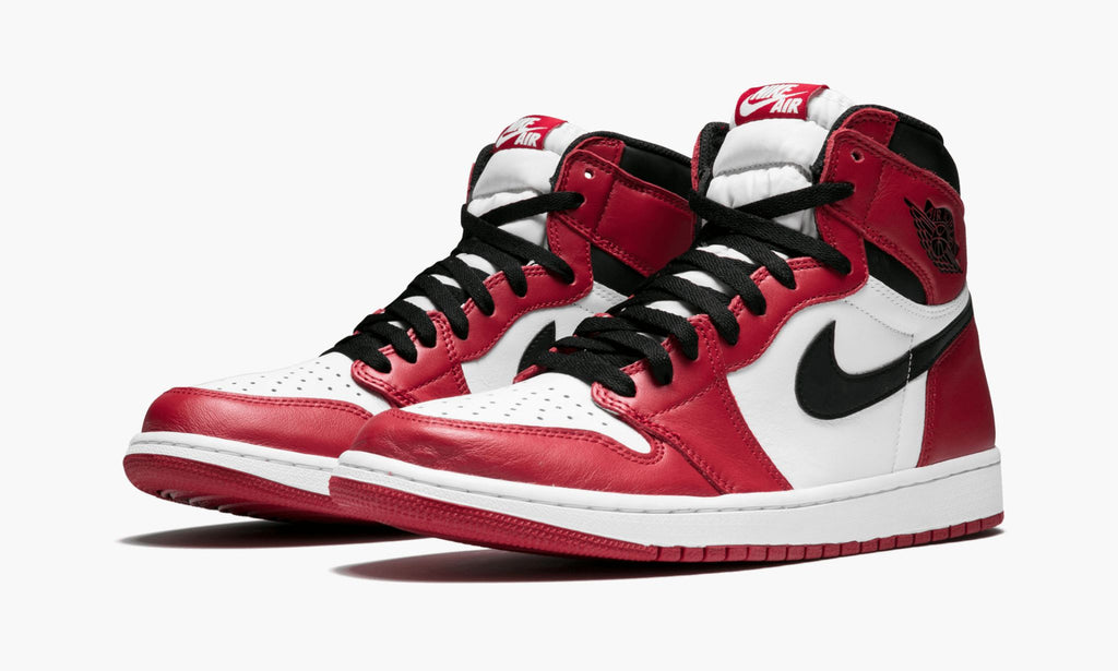 Air Jordan 1 Retro High OG Chicago Sneakers