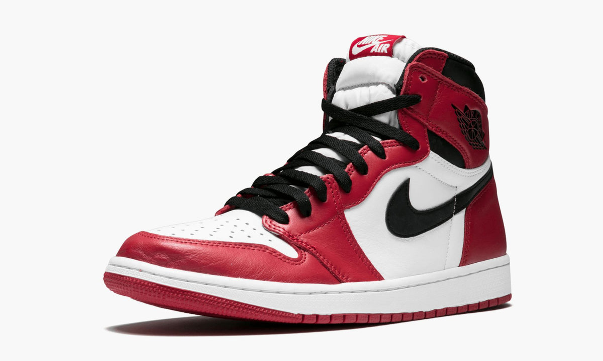 Air Jordan 1 Retro High OG Chicago Sneakers