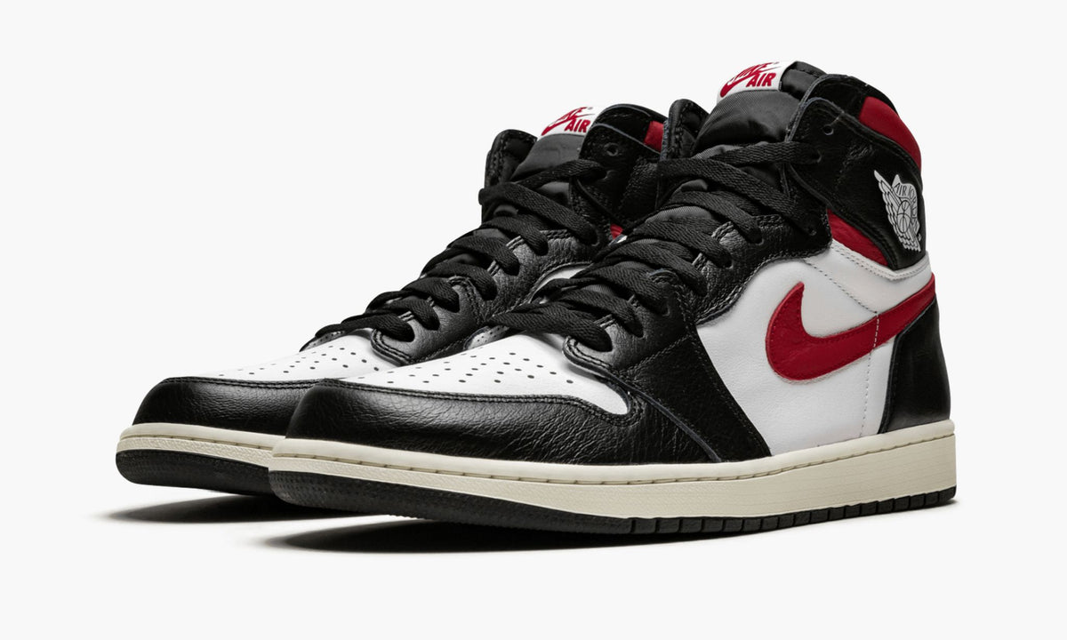 Air Jordan 1 Retro High OG Gym Red Sneakers