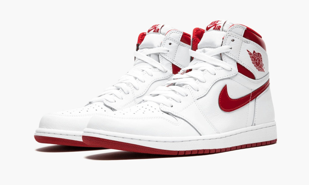 Air Jordan 1 Retro High OG Metallic Red Sneakers