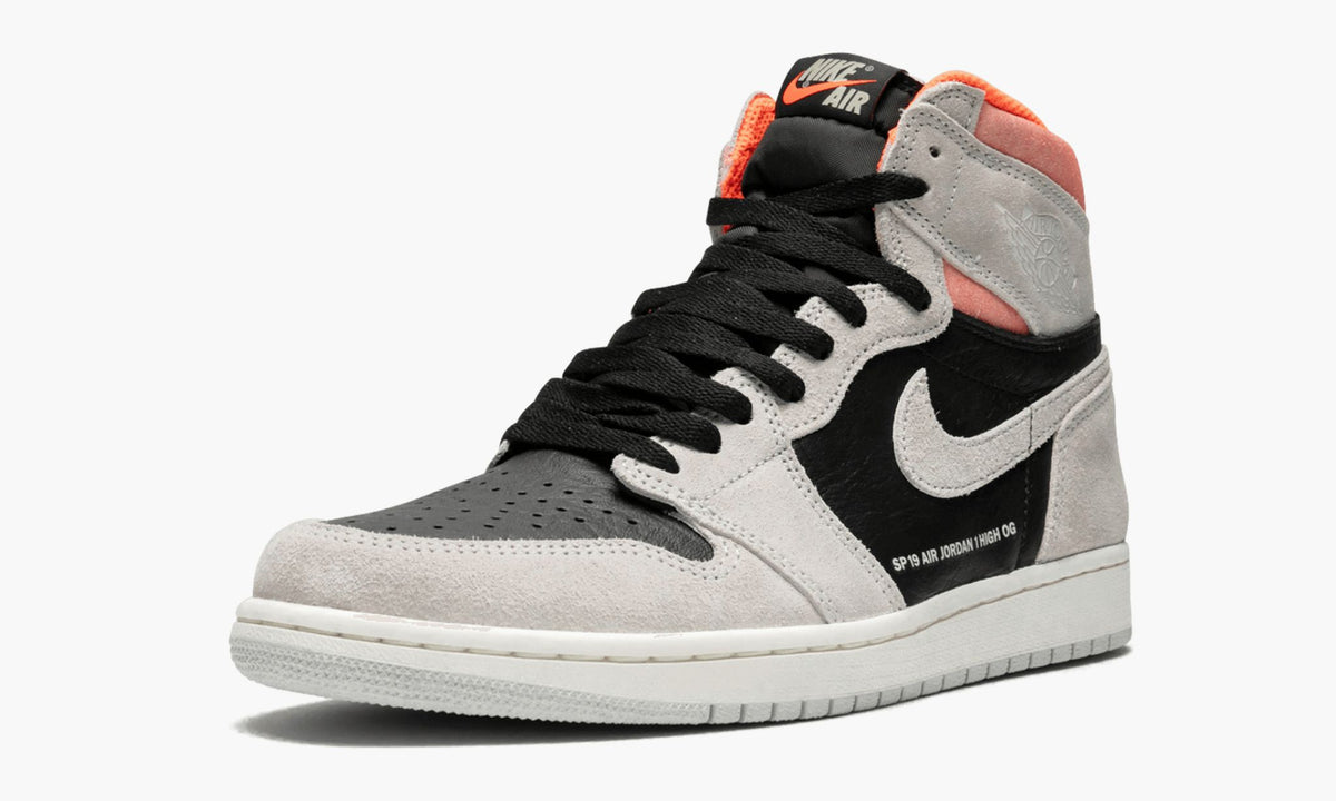 Air Jordan 1 Retro High OG Neutral Grey/Hyper Crimson Sneakers