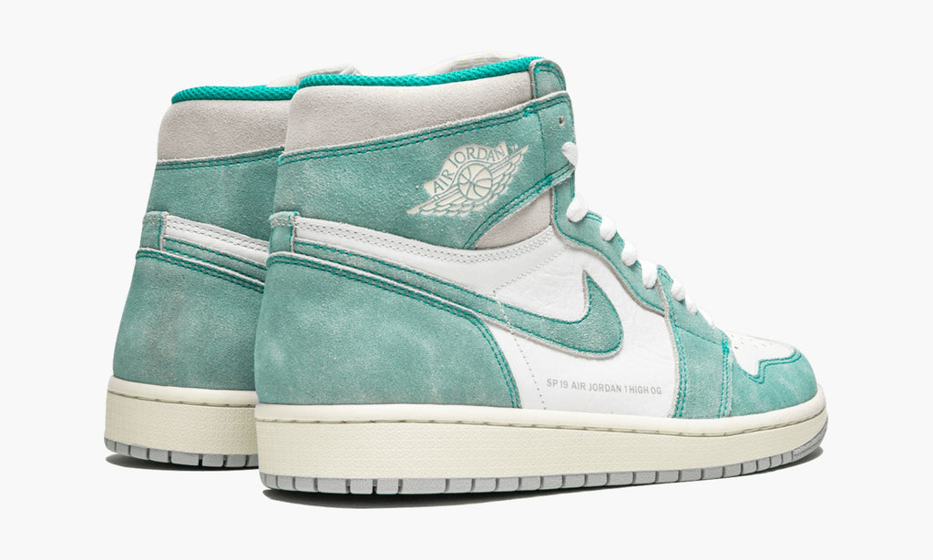 Air Jordan 1 Retro High OG Turbo Green Sneakers