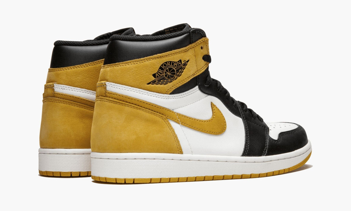 Air Jordan 1 Retro High OG Yellow Ochre Sneakers