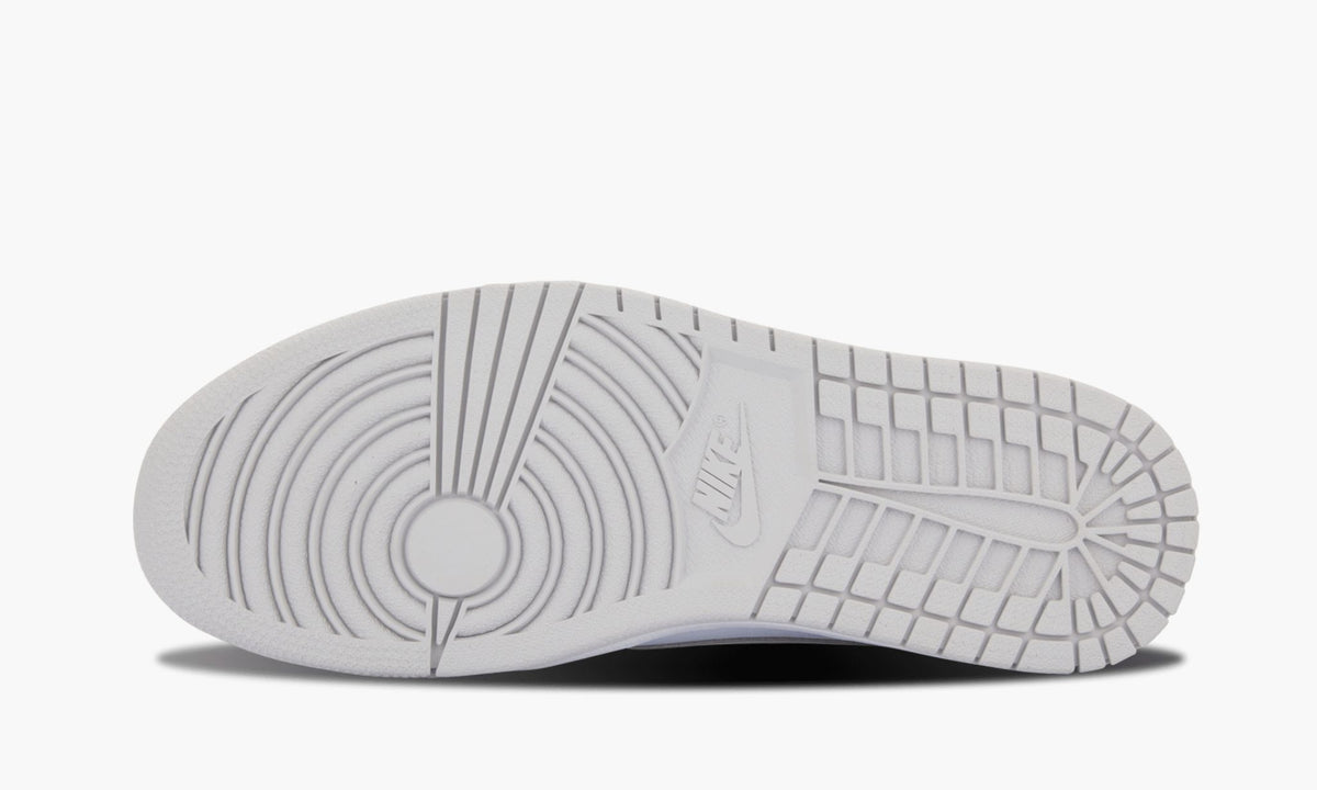 Air Jordan 1 Retro Low OG "White / Neutral Grey - 2015 Release" Sneakers