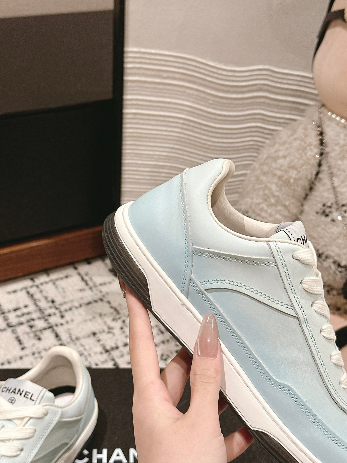 Chanel Sneaker in Blue Pastel Hand-Polished Calfskin 977829