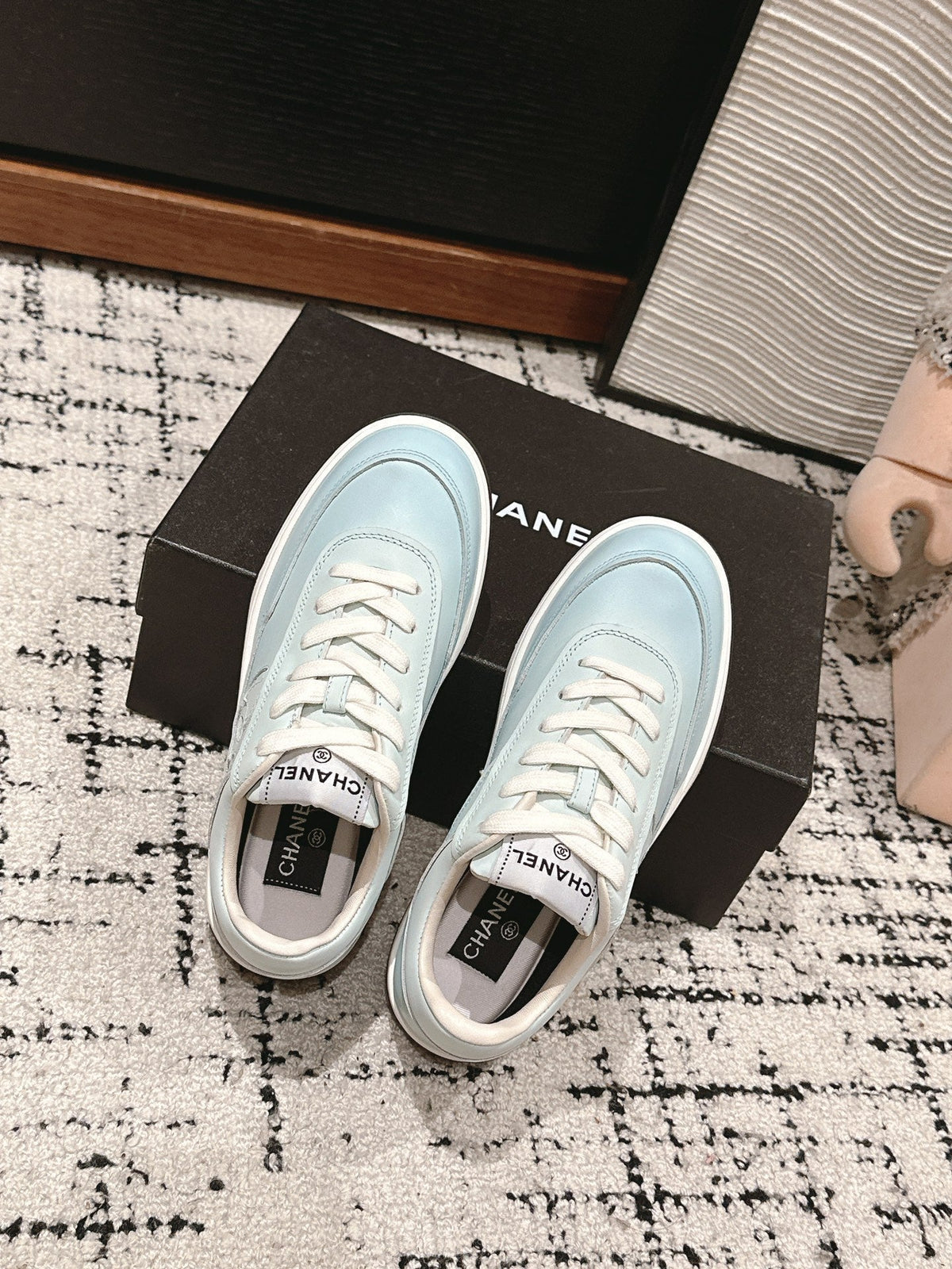 Chanel Sneaker in Blue Pastel Hand-Polished Calfskin 977829