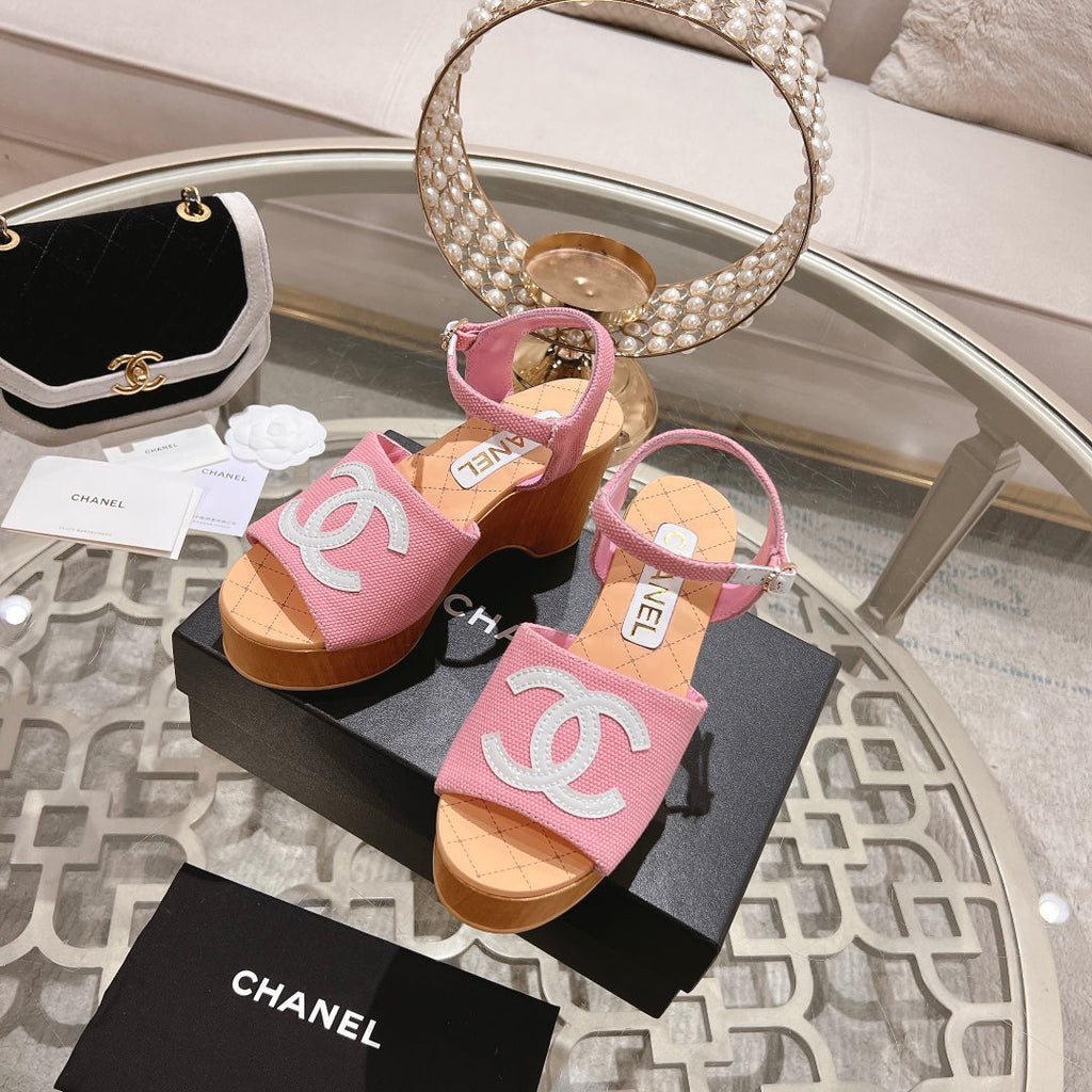 Chanel Wedge Sandals in Light Pink Lambskin with Logo