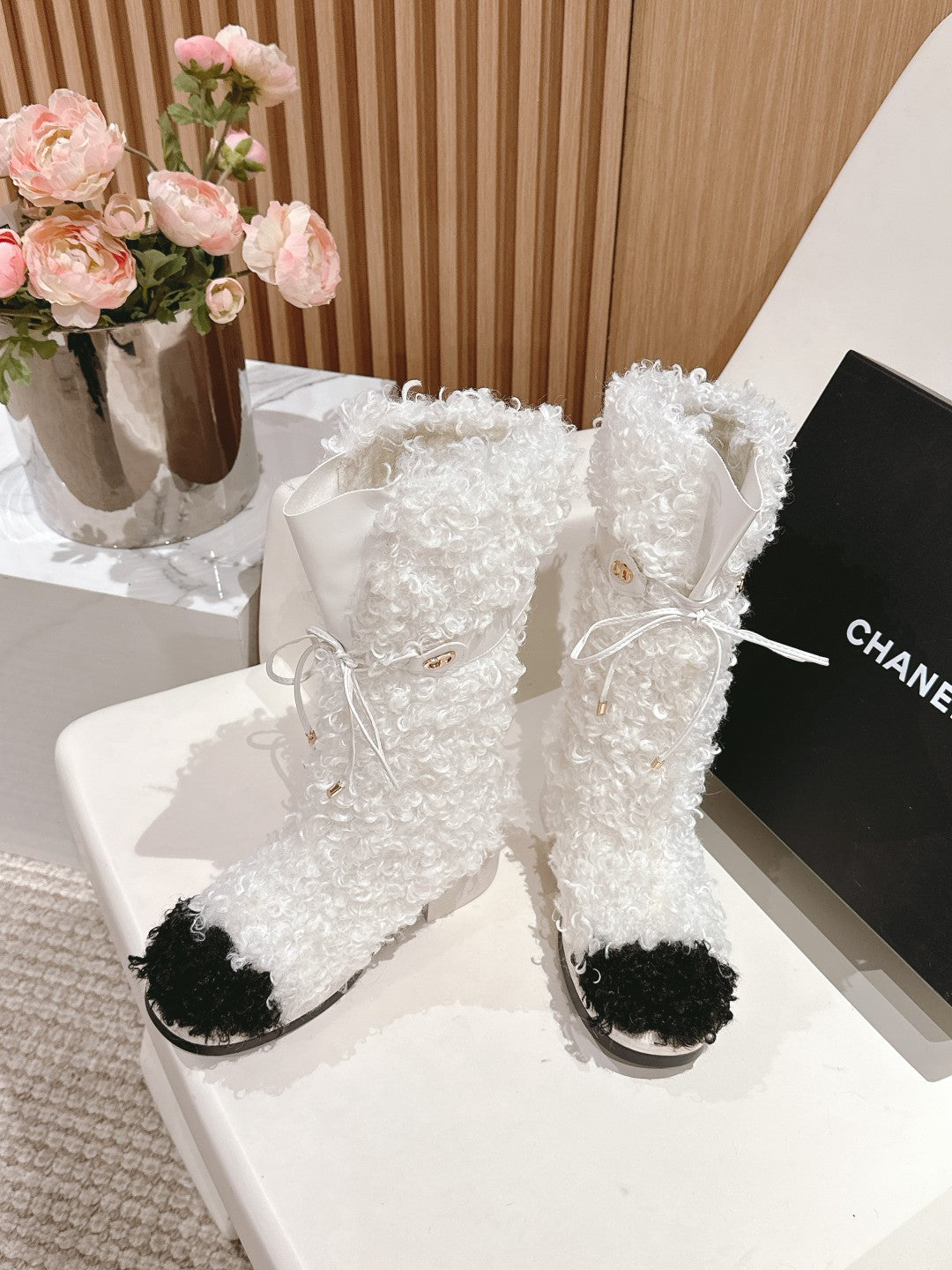 Chanel Short Boots in White Lamb Fur and Lambskin 962188