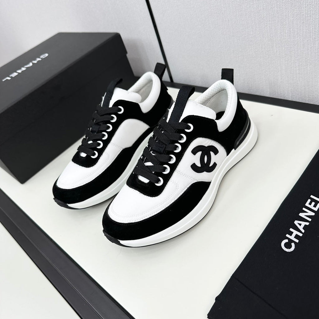 Chanel Sneaker in Black Suede and White Calfskin