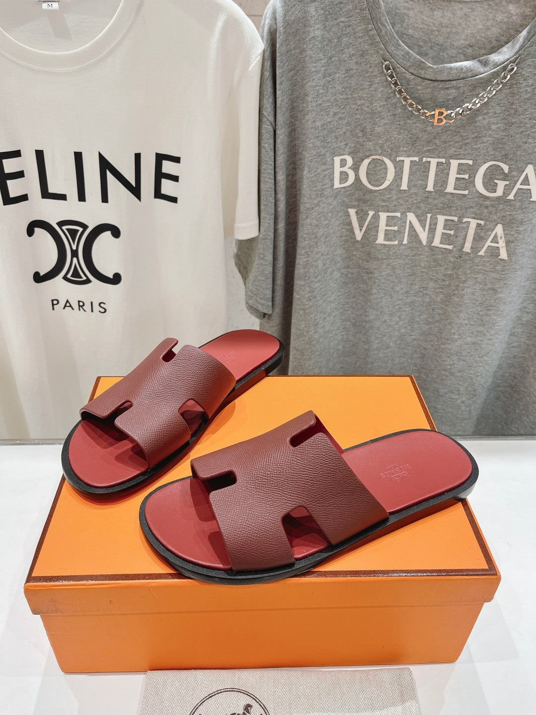 Hermes Izmir Sandal Ruby Lambskin