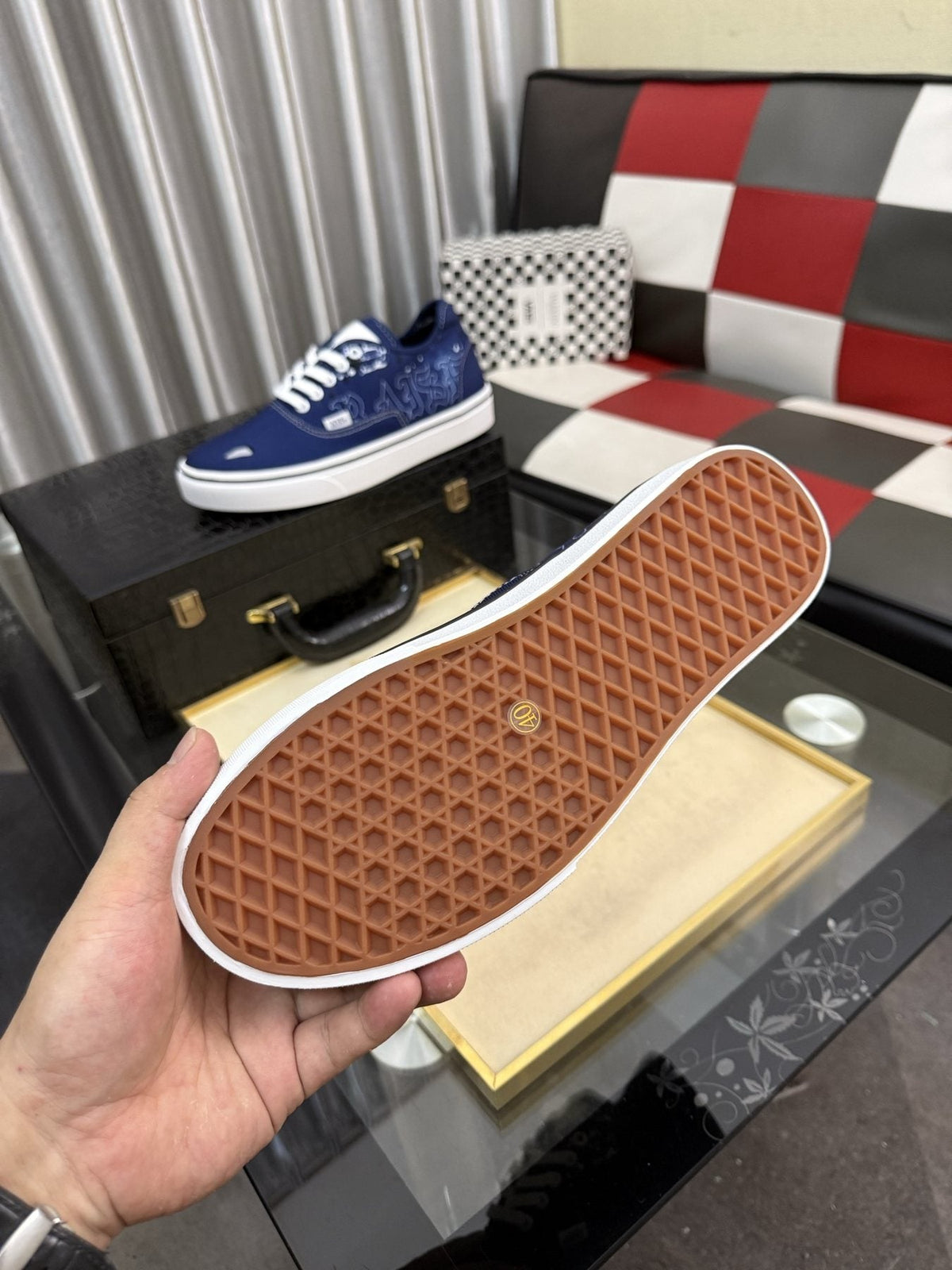 Vans Navy Blue Graphic Low-Top Sneakers — detail
