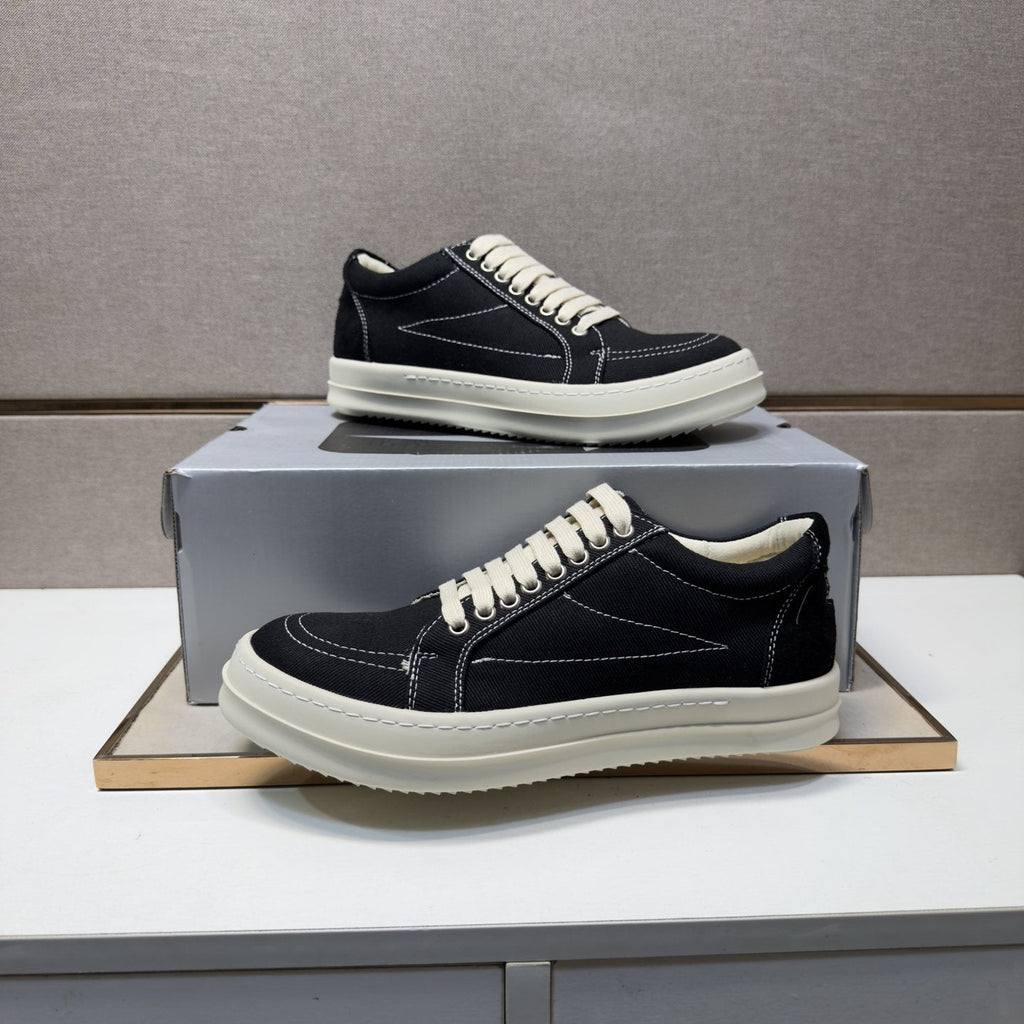 Converse Black Contrast Stitch Low-Top Sneakers — front
