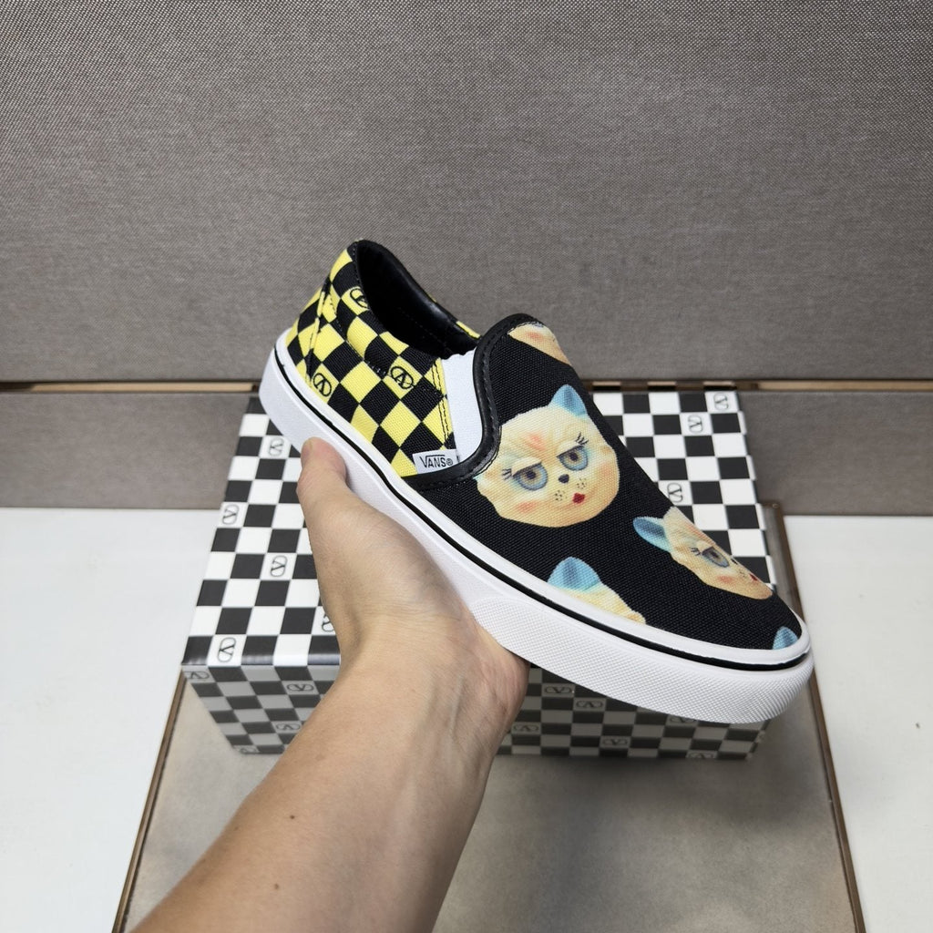 Vans Teddy Bear Print Slip-On Shoes — model
