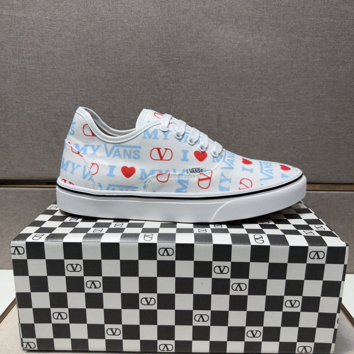 Vans White Graphic Low-Top Sneakers — hero