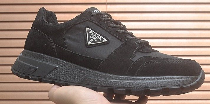 Prada Low-Top Sneakers — hero