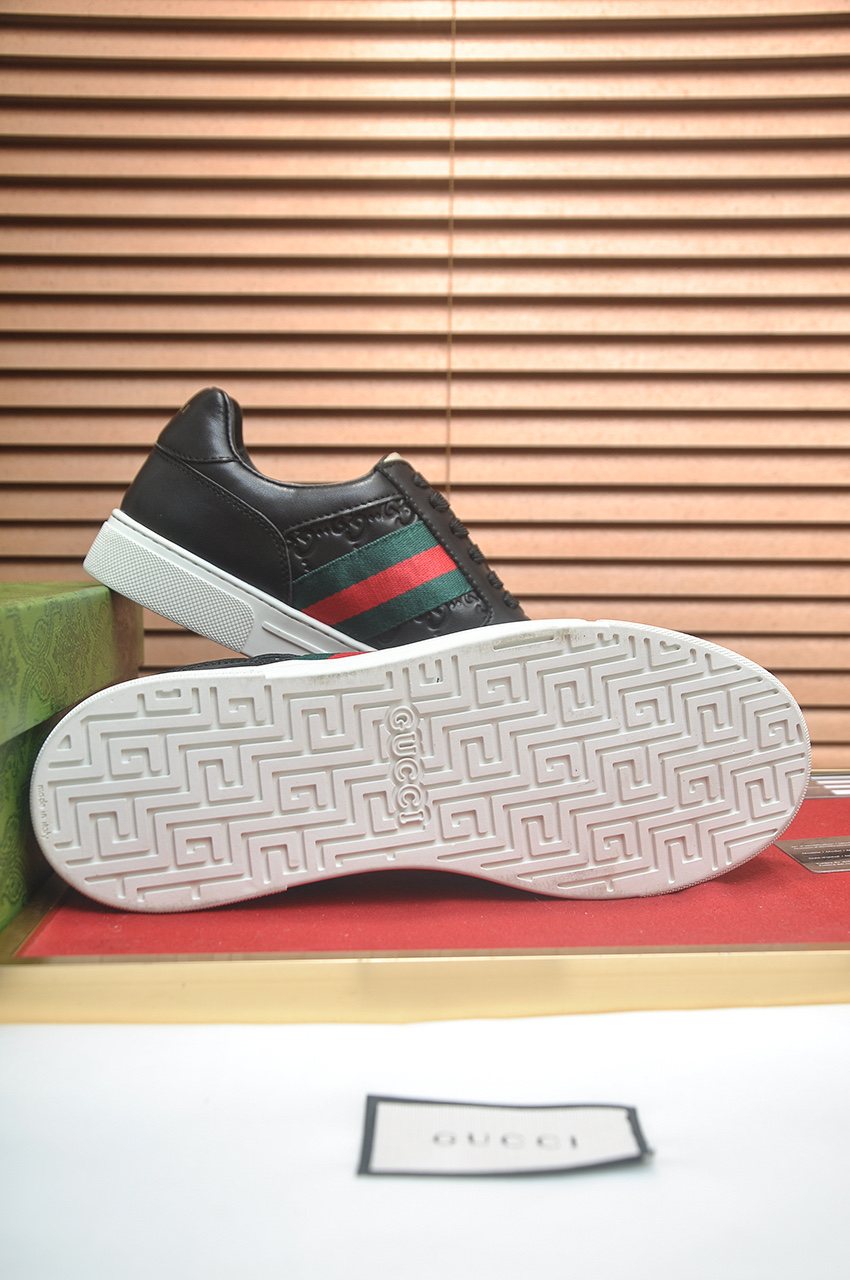 Gucci Green-Red Stripe Low-Top Sneakers — detail