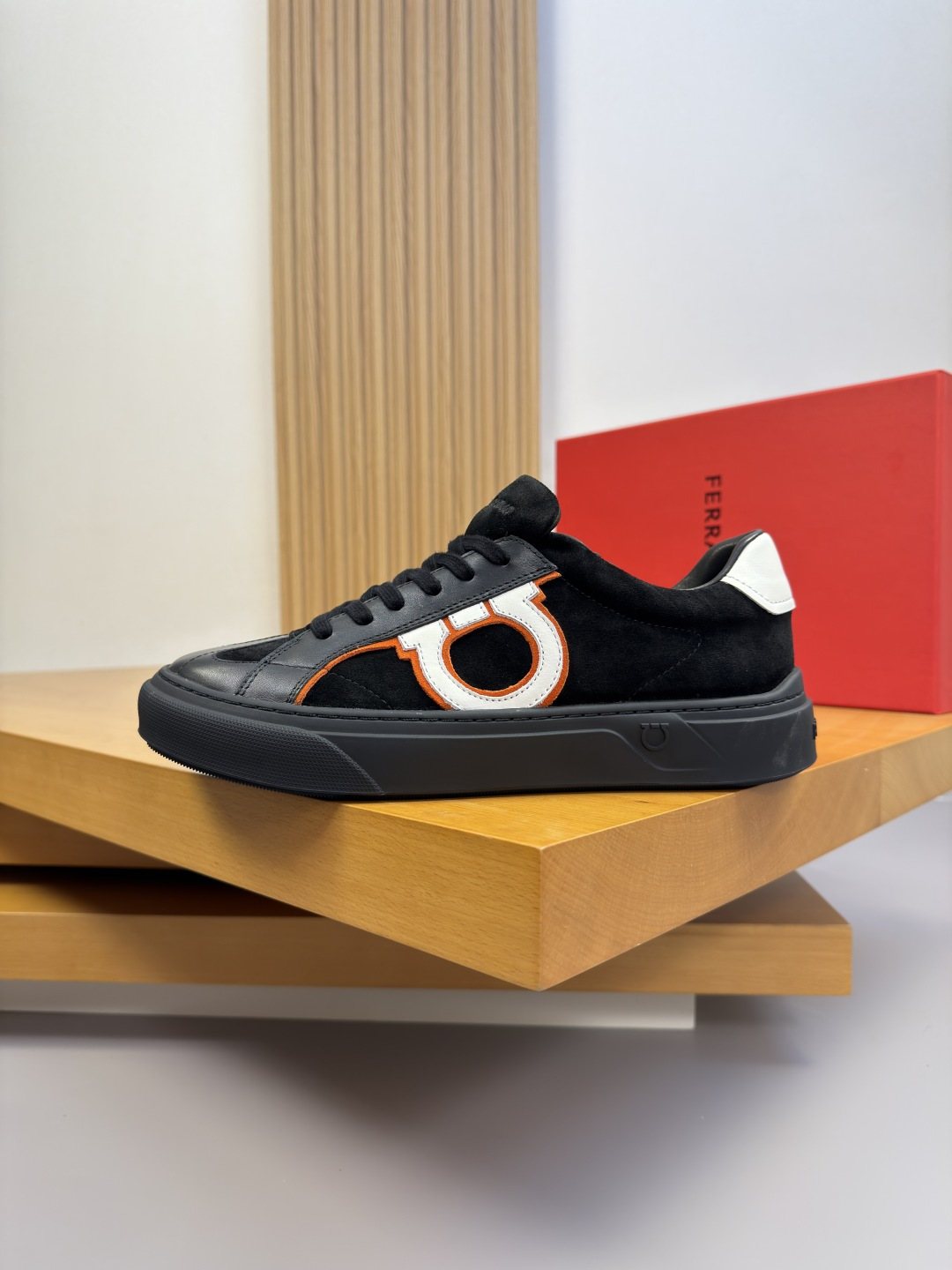 Ferragamo Contrast-Trim Low-Top Sneakers — detail