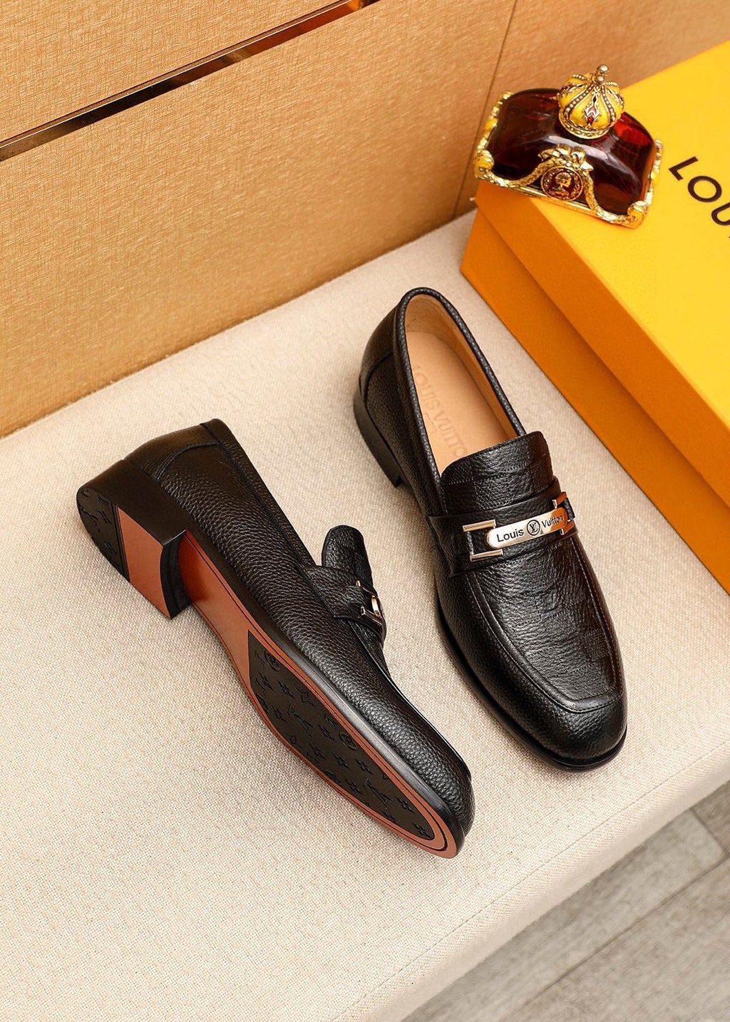 Louis Vuitton Textured Bar Loafers — model
