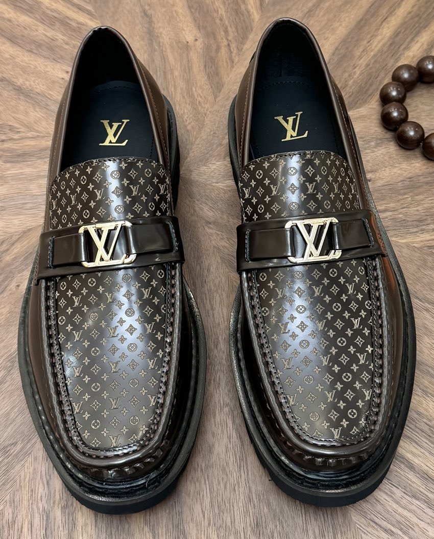 Louis Vuitton Patterned Hardware Loafers — hero