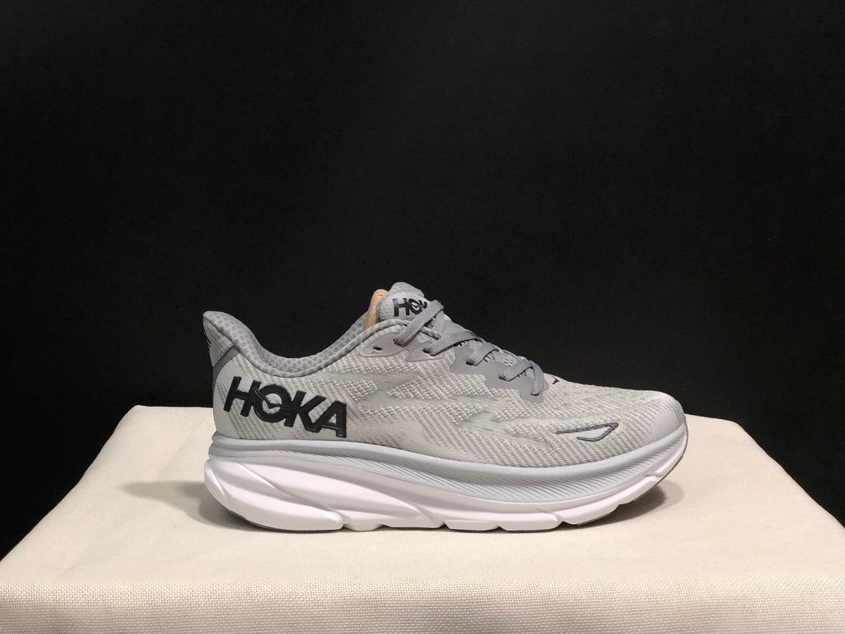 HOKA ONE ONE Clifton 9 Running Shoes