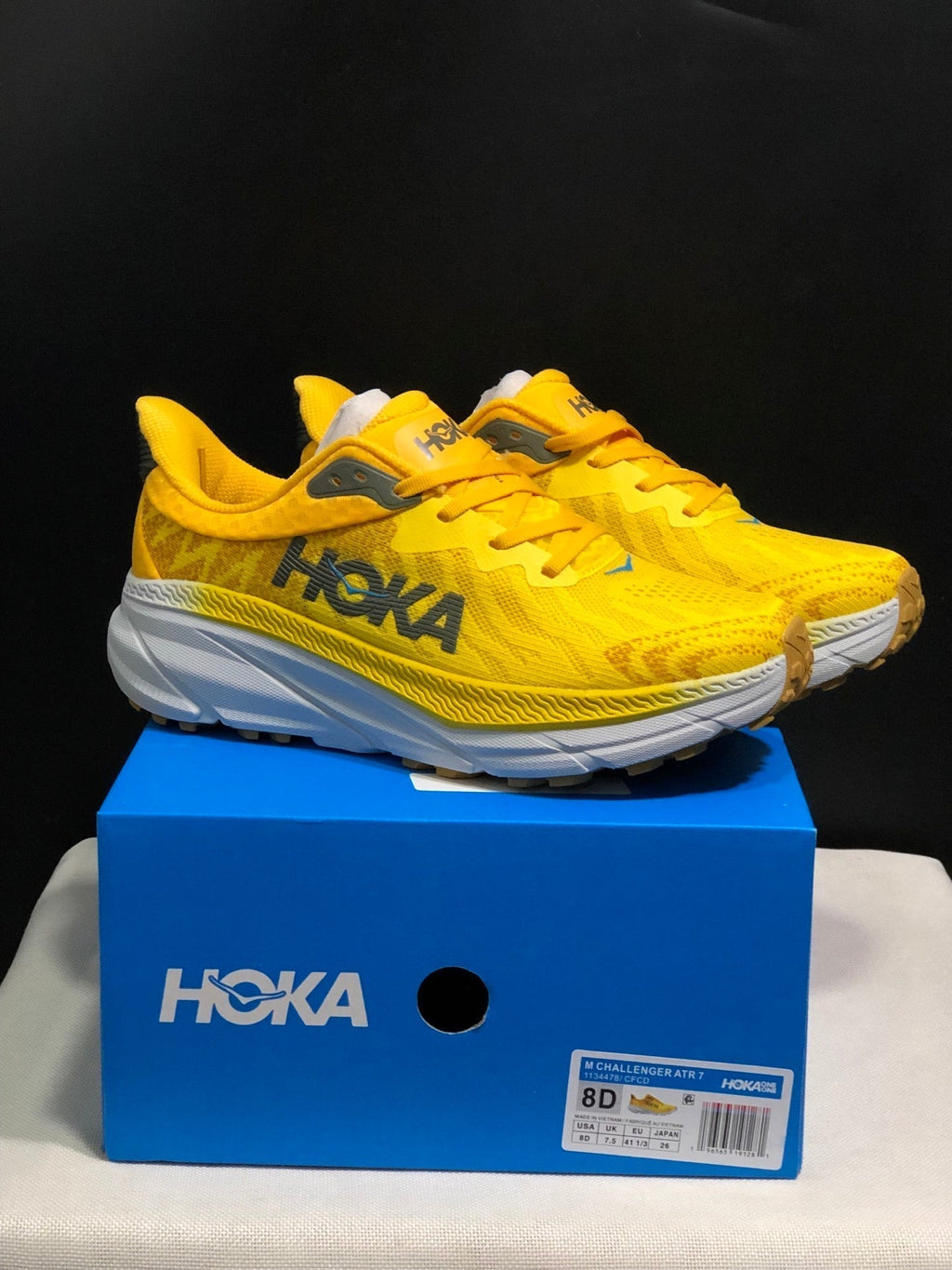 HOKA ONE ONE Challenger 7 Trail Running Shoes