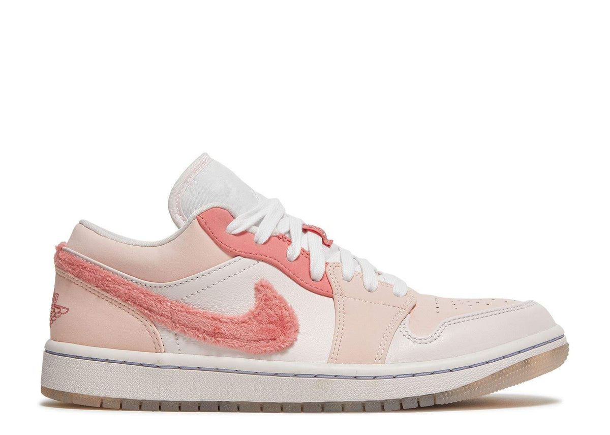 Air Jordan 1 Low SE 'Mighty Swooshers' Sneakers